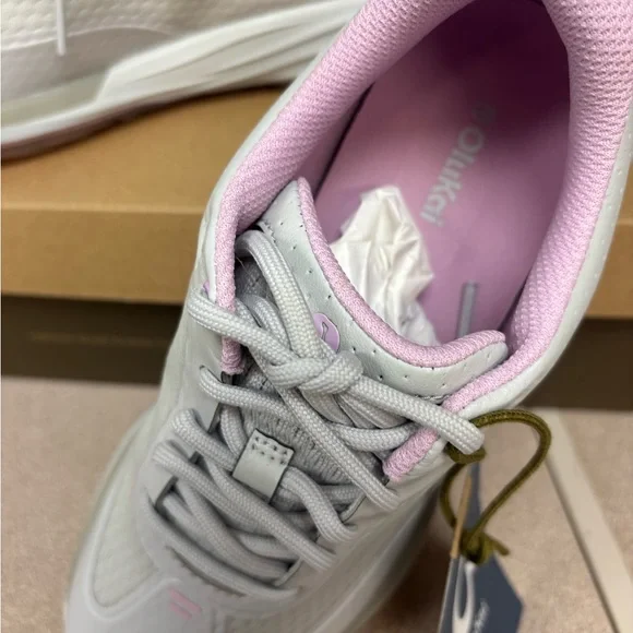 Olukai golf shoes - Picture 4 of 5